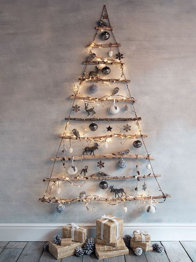 Ялинка з гілочок та гірлянд - фото 215630