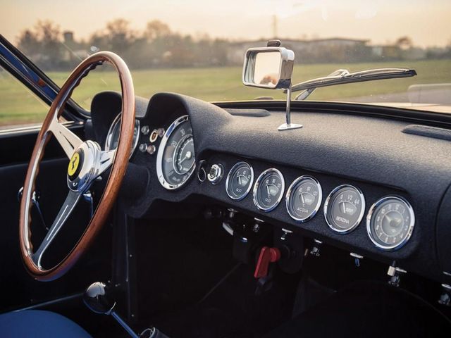 Ferrari 250 GT LWB California Spider Competizione by Scaglietti - фото 215445