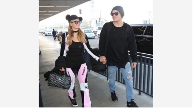 Гардероб Періс – мрія будь-якої п'ятирічної дівчинки - фото 1