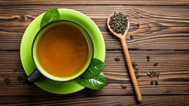 Також рекомендується пити зелений чай - фото 215021