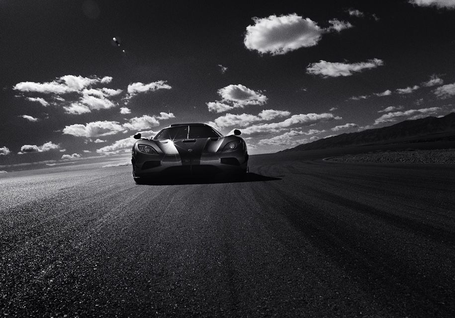 Рекордний заїзд Koenigsegg зняли на 100-мегапіксельну камеру