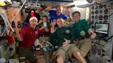 Як астронавти NASA відсвяткували Різдво: відеофакт