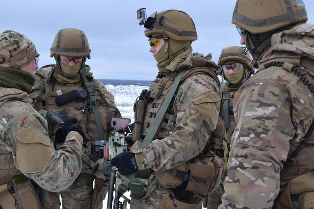 Українські бійці стали прикладом мужності - фото 213341