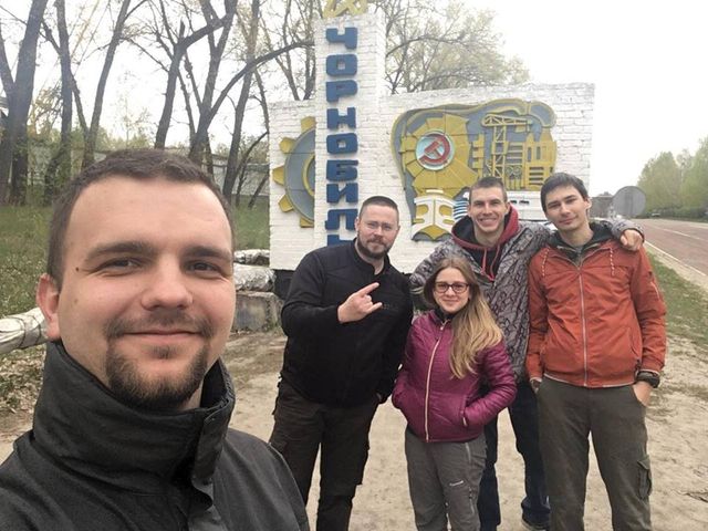Артур з друзями в Чорнобилі - фото 214938