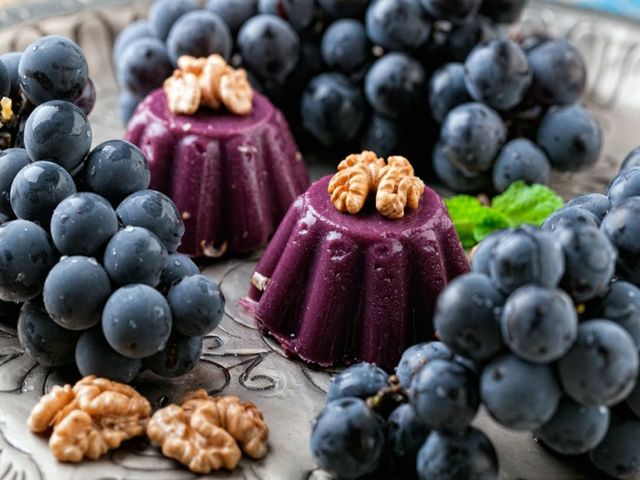 Від солодощів також краще відмовитися - фото 217660