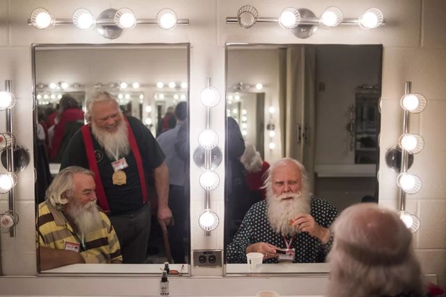 У США відкрилася школа Санта-Клаусів - фото 217906