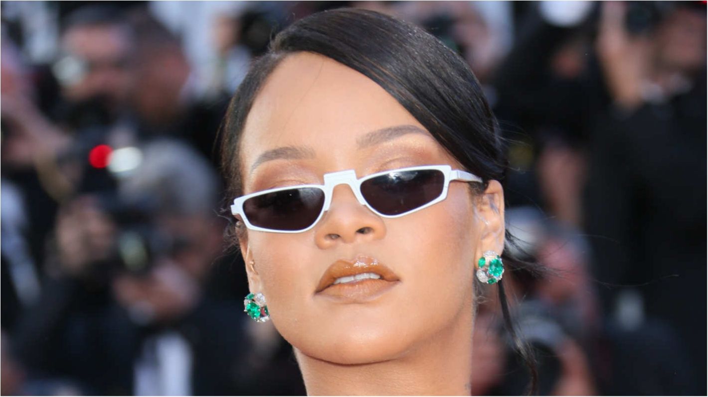 Rihanna показала, як НЕ варто носити сукні