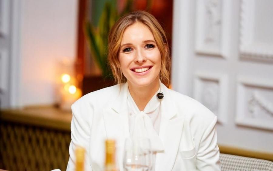 Катя Осадча поділилася милим фото з Парижа