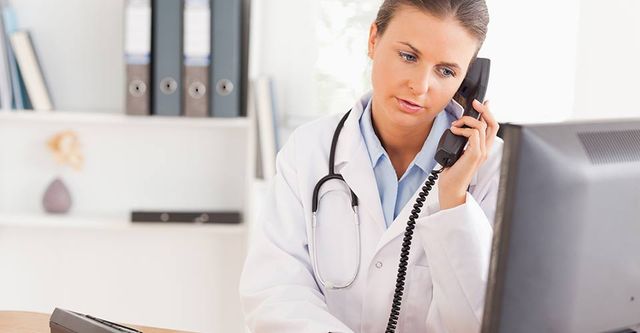 Телефонуйте у швидку тільки у разі необхідності - фото 216195