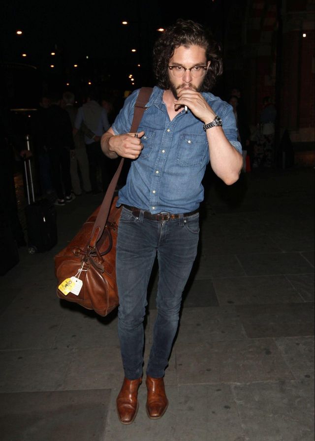 Джон Сноу очолив рейтинг чоловіків, які найгірше одягнені - фото 213009