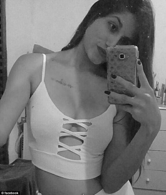 Бразилійка програла своєму хлопцеві у російську рулетку - фото 220294