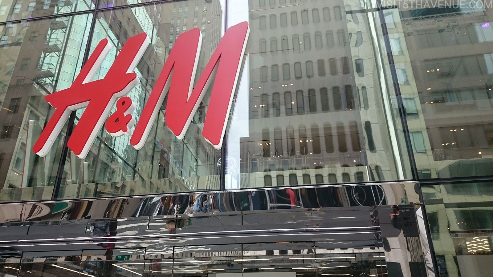 Бренд H&M потрапив у черговий скандал