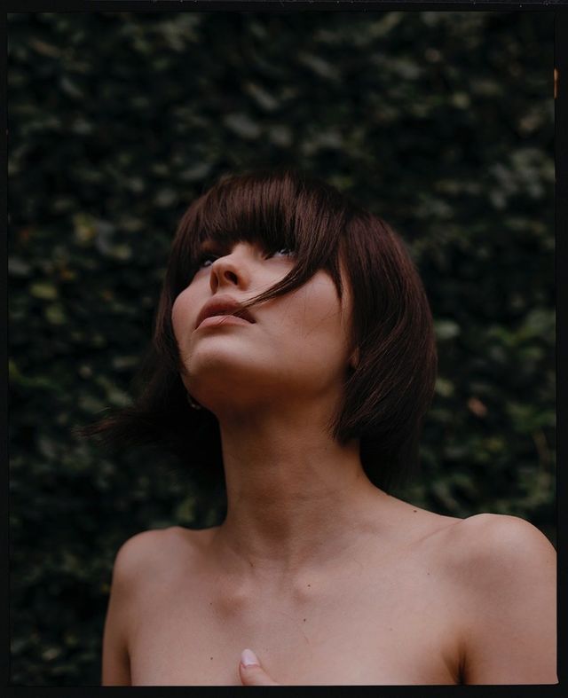 Донька відомої актриси знялася в гарячій фотосесії - фото 221929