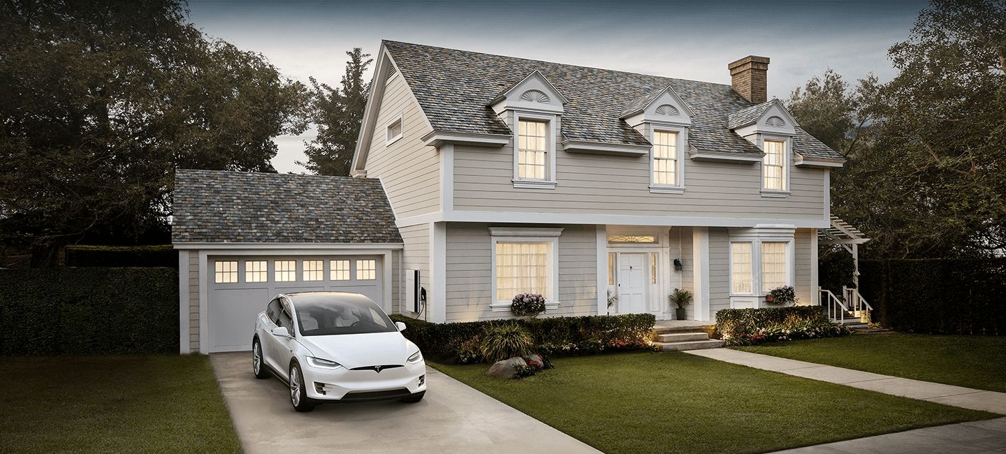 Tesla почала серійний випуск "сонячних дахів" Solar Roof - фото 1