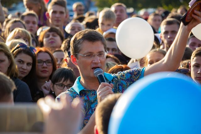 Програма Караоке на Майдані досі йде по ТБ - фото 219665