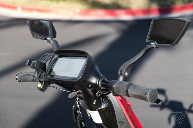 Каліфорнійський стартап випустить електроскутер під маркою Ford - фото 220403