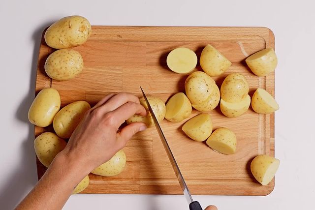 Ці продукти втрачають свої корисні властивості при зберіганні в холодильнику- фото 222762