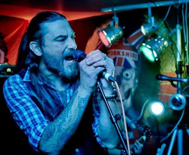 Музикант та екс-зять Тимошенко Шон Карр помер - фото 1