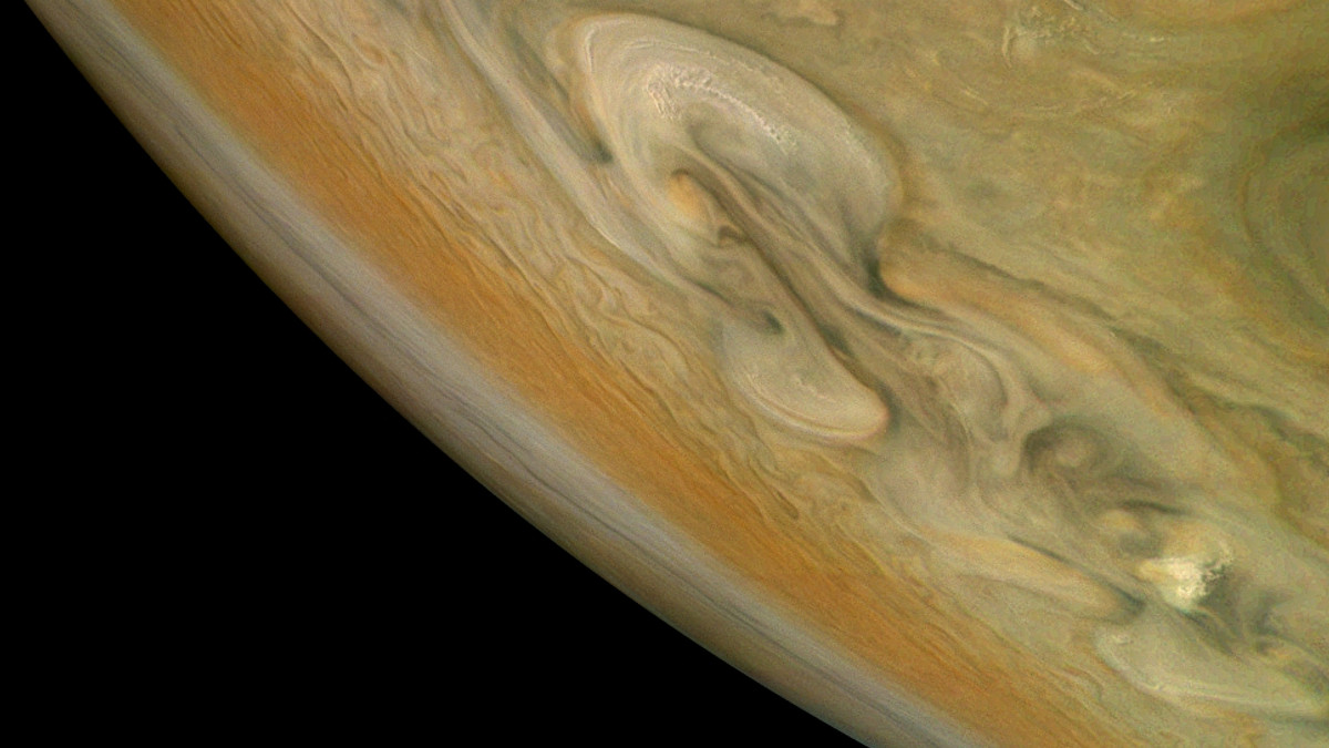 У NASA показали бурю на Юпітері - фото 1
