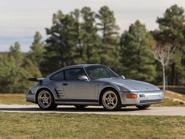 Колекцію з 12 рідкісних Porsche оцінили в 7 мільйонів доларів - фото 220098