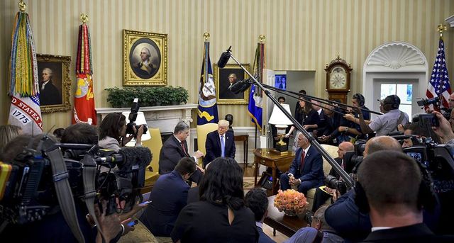 Порошенко і Трамп - фото 218699