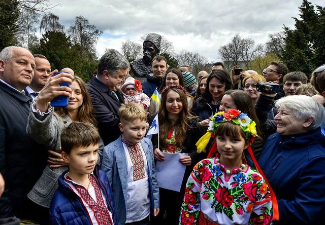 Порошенко з дітьми- фото 218705