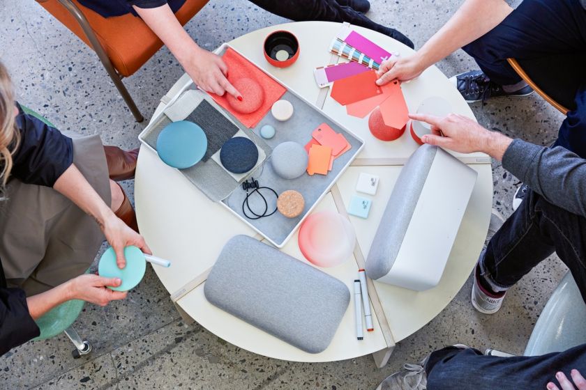 Google показав ранні прототипи своїх Pixel