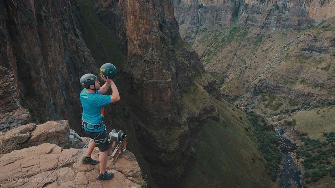 Рекордний трюк з м'ячем, який під силу не кожному: відеофакт