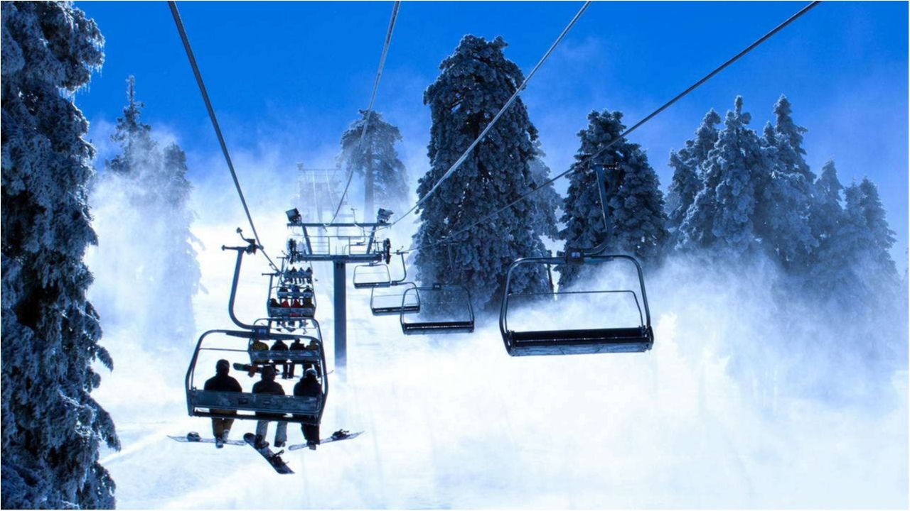 Зараз середній покрив снігу в Карпатах досягає 1,5 м - фото 1