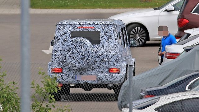 Новий Mercedes G-Class покажуть в цьому місяці - фото 219042