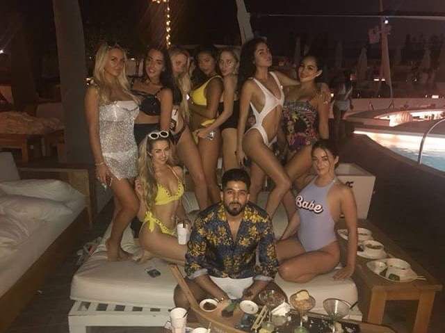 RICH KIDS OF LONDON - фото 221647