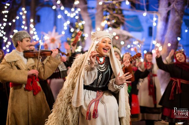 Український фільм подадуть на Оскар і найкращі щедрівки: 13 січня у трьох фото - фото 220652