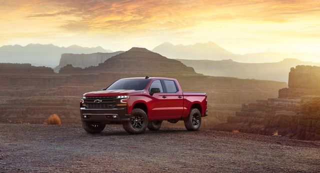 Chevrolet показала свій потужний пікап Silverado - фото 220948