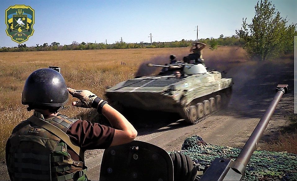 Як українські бійці проводять нічні стрільбища - фото 1