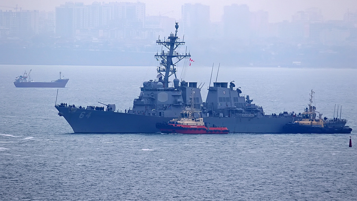 Американський есмінець Carney зайшов в порт Одеси - фото 1