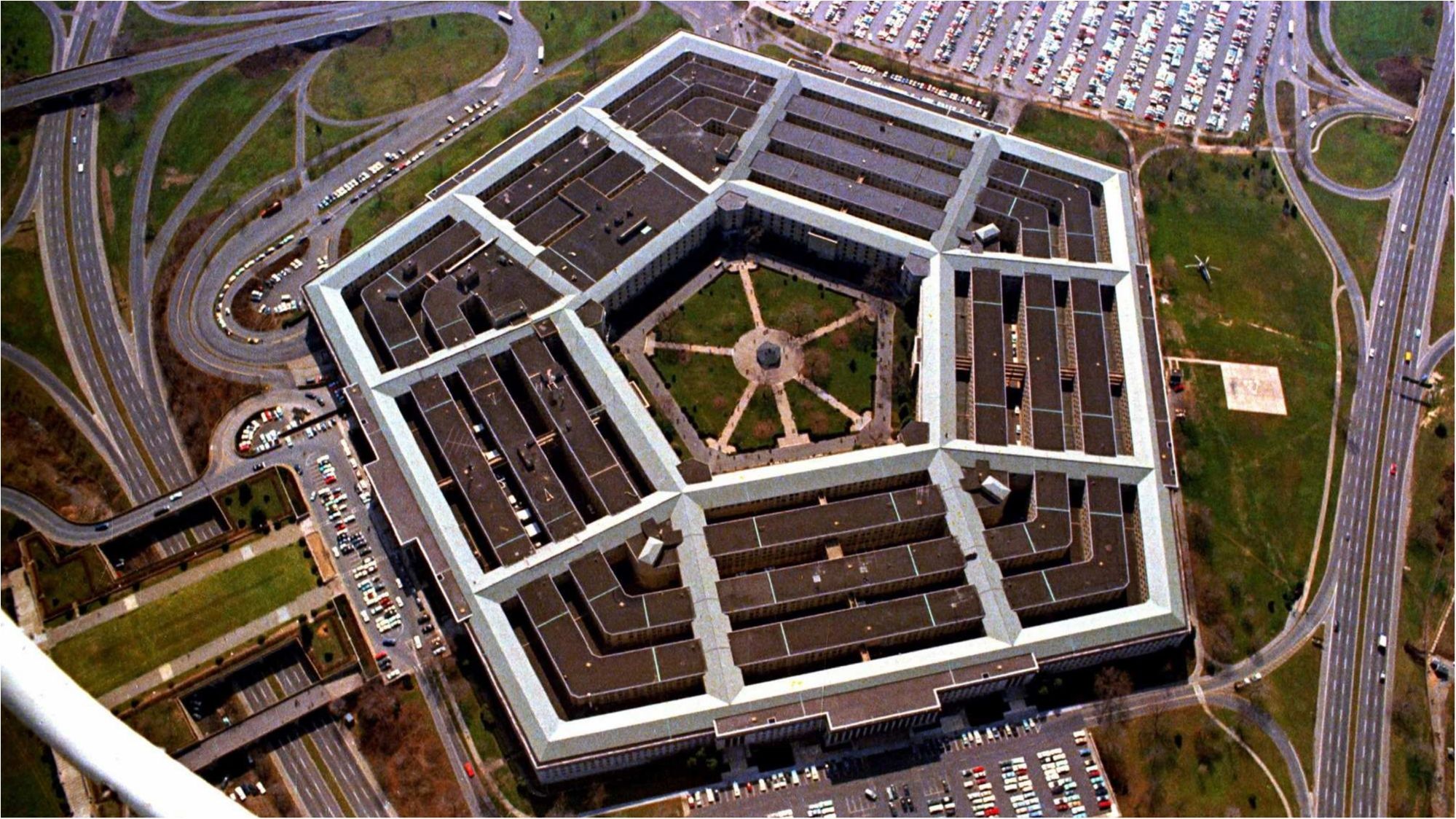 Наразі військовим не заборонено використовувати фітнес-трекери - фото 1