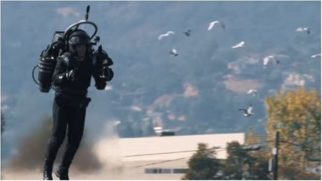 Ранець здатний розганятися до 320 кілометрів на годину - фото 1