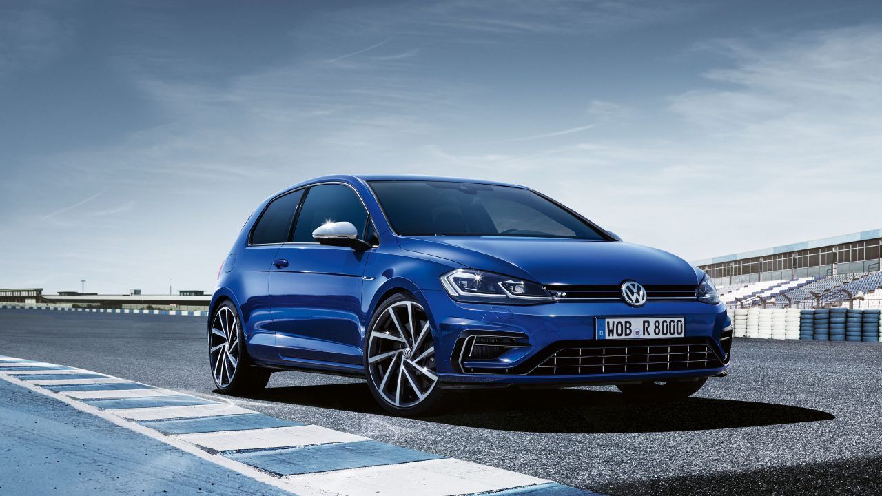 Volkswagen Golf R перетворили на потужну машину для поліцейських - фото 1