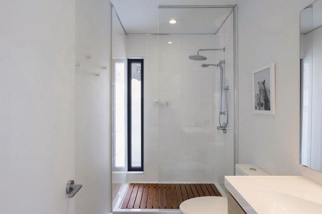 Як виглядає ідеальна вілла посеред лісу в Канаді - фото 224482