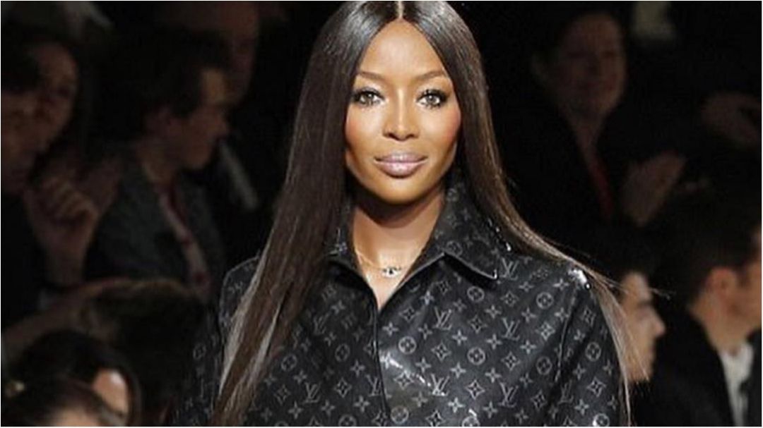 Наомі Кембелл у свої 47 виглядає чудово! - фото 1