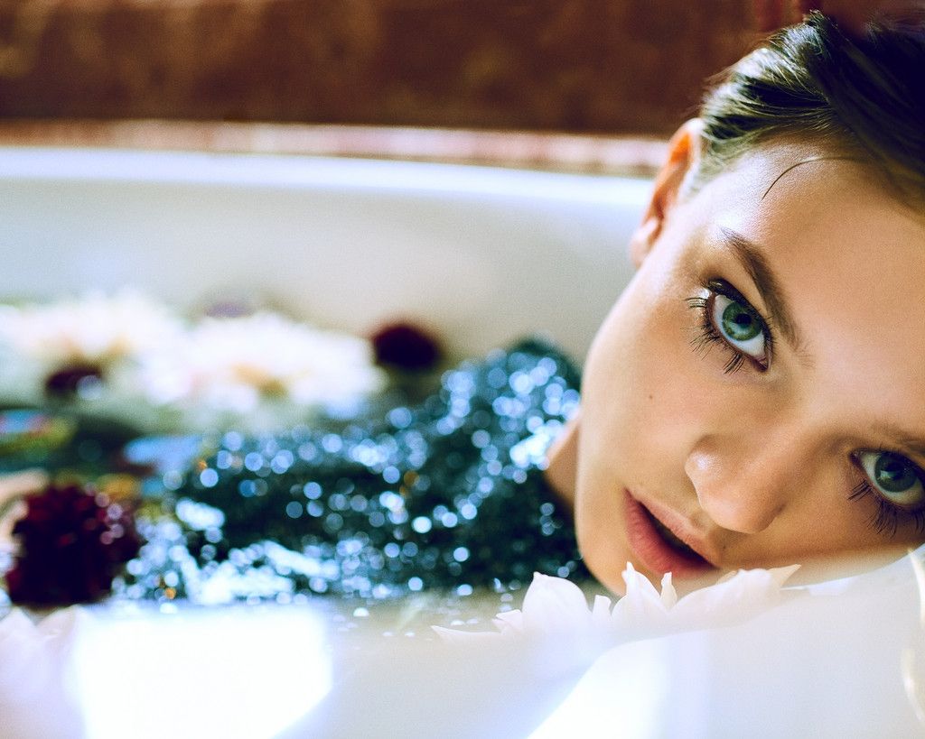 Юна українська модель знялась у рекламі Prada