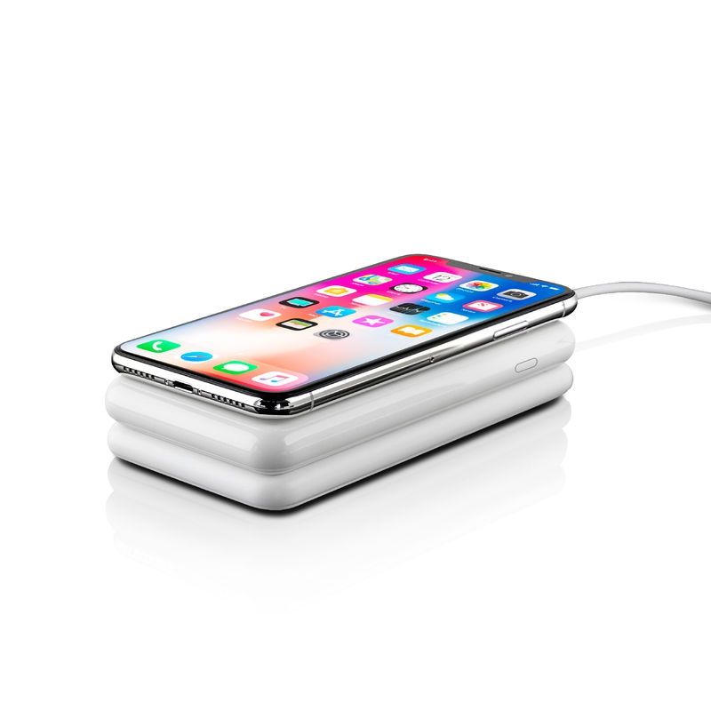 Для iPhone X і Samsung S8 з'явився незвичайний бездротовий зарядний пристрій - фото 1