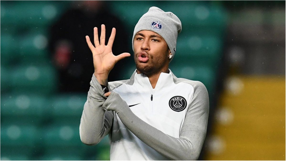 Президент "ПСЖ" Нассер Аль-Хелайфі не має наміру продавати нападника - фото 1