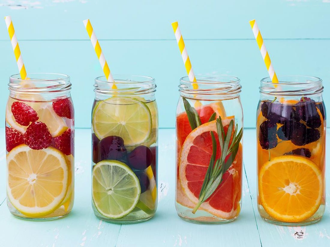 Учені пояснили, якими напоями жінкам краще не зловживати - фото 1