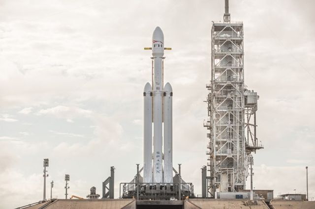 Falcon Heavy - фото 218718