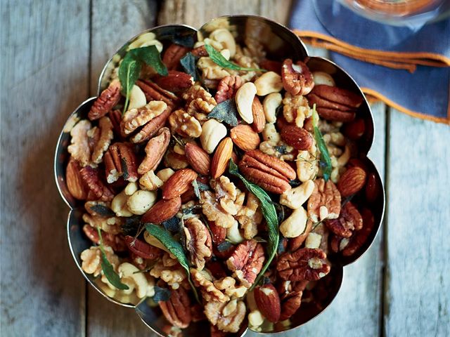 Що буде з організмом, якщо вживати горіхи щодня - фото 222871