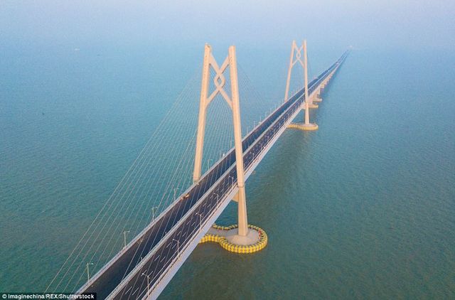 У Китаї добудували найдовший морський міст - фото 219712