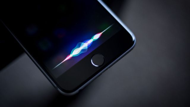 Apple перетворила Siri на журналіста- фото 222893