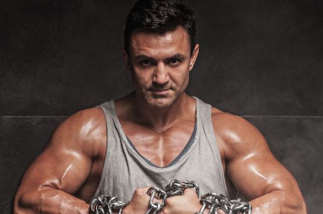 Відомий український ведучий ділиться знімками з відпочинку в Таїланді - фото 1