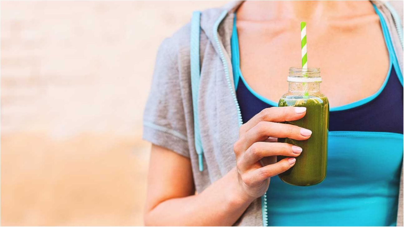 Відсутність вітамінів і тріщини на губах пов'язані - фото 1